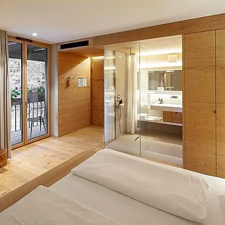 Munde Hotel 3*